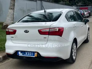 Kia Rio 2016 Blanc