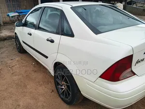 Ford Focus 1.6 TDCI 2004 Blanc