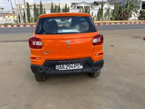 Suzuki S-Presso 2025 Orange
