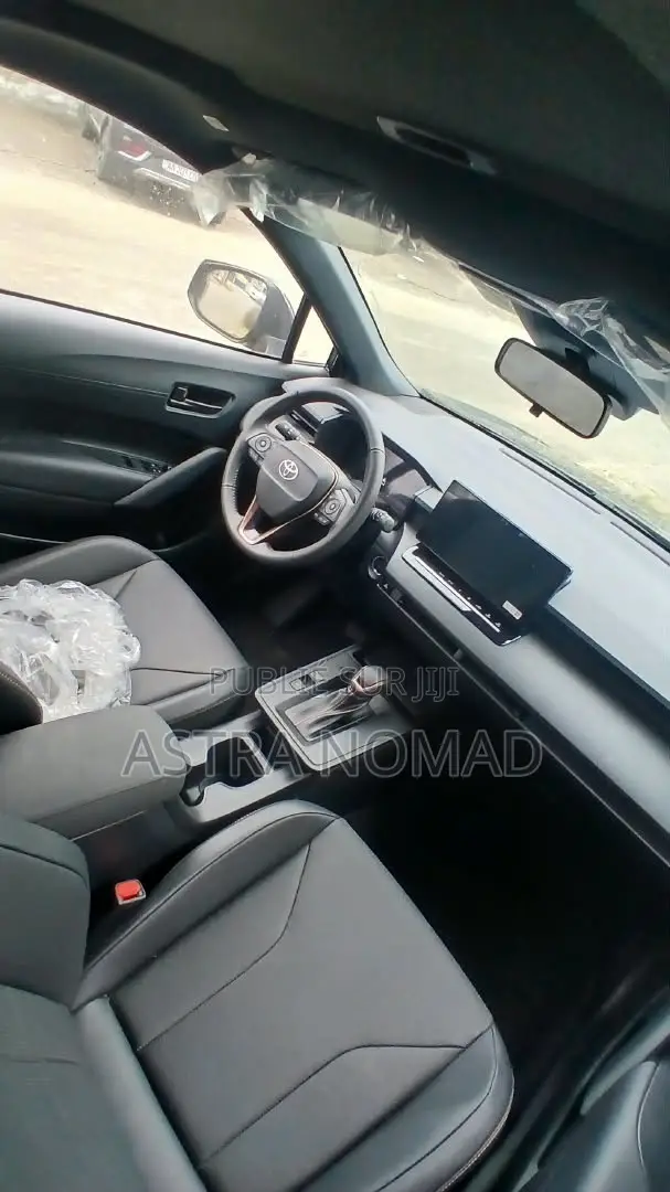 Toyota Corolla Cross 2026 Noir