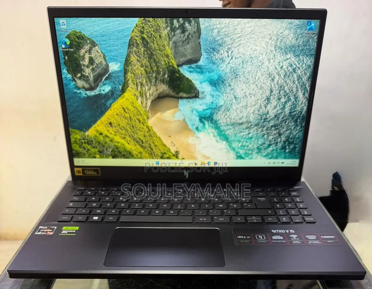 Ordinateur portable Acer Nitro 5 16GB AMD Ryzen 5 SSD 512GB