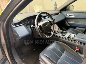 Rover 220 2020 Argenté