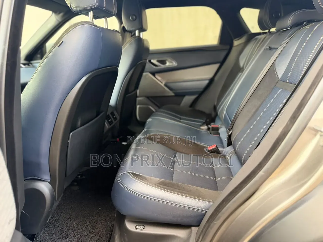 Rover 220 2020 Argenté