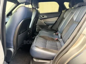 Rover 220 2020 Argenté