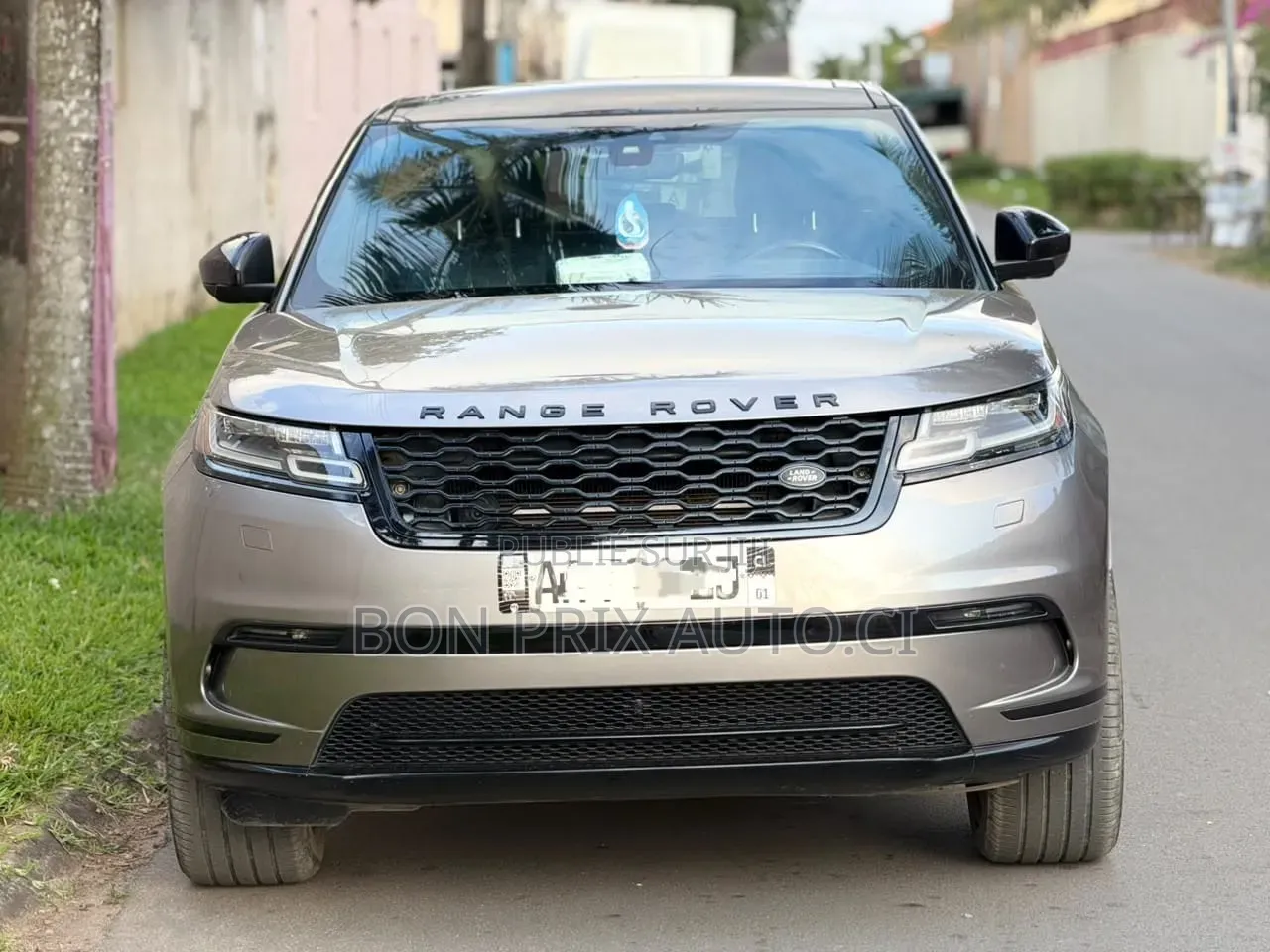 Rover 220 2020 Argenté