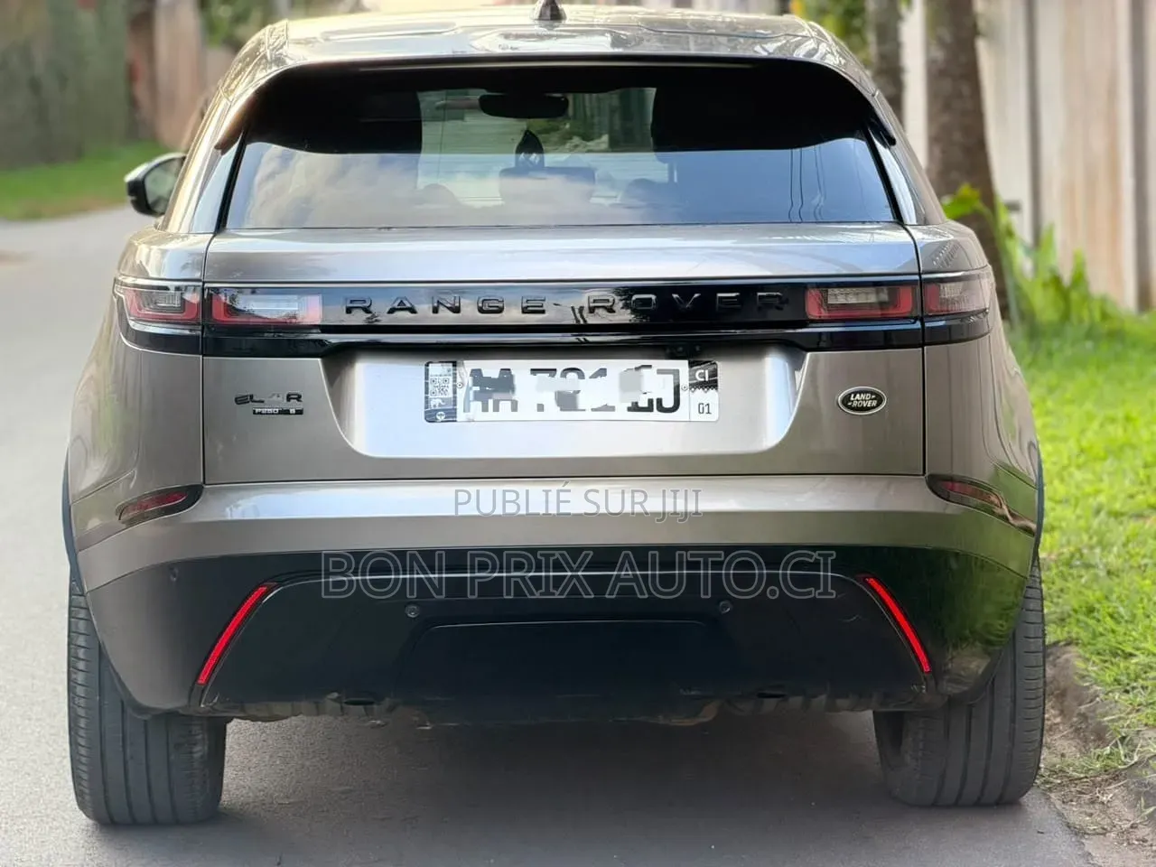 Rover 220 2020 Argenté
