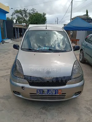 Toyota Yaris 2005 Beige