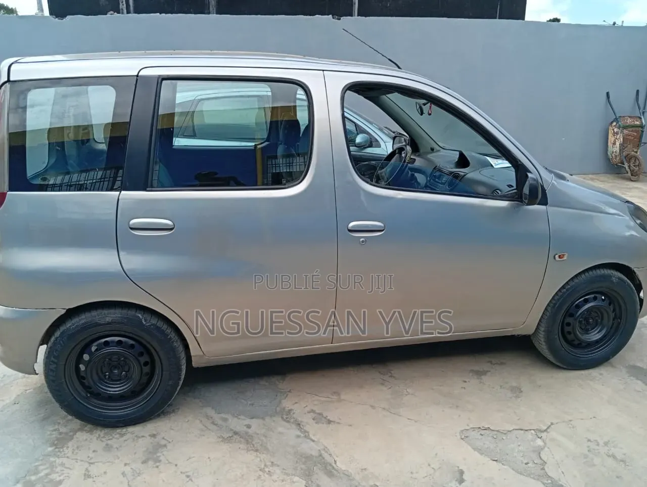 Toyota Yaris 2005 Beige