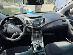 Hyundai Elantra 2015 Gris