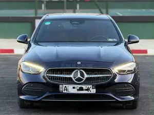 Nouveau Mercedes-Benz C300 2024 Noir