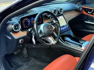 Nouveau Mercedes-Benz C300 2024 Noir