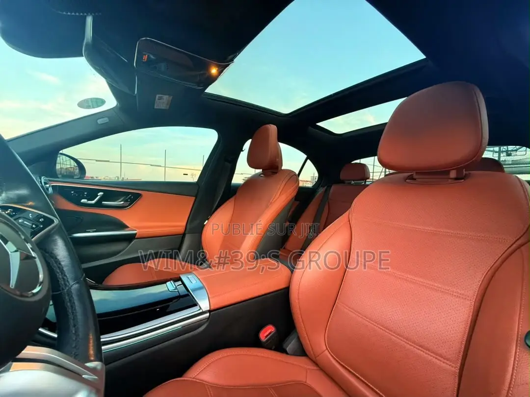 Nouveau Mercedes-Benz C300 2024 Noir