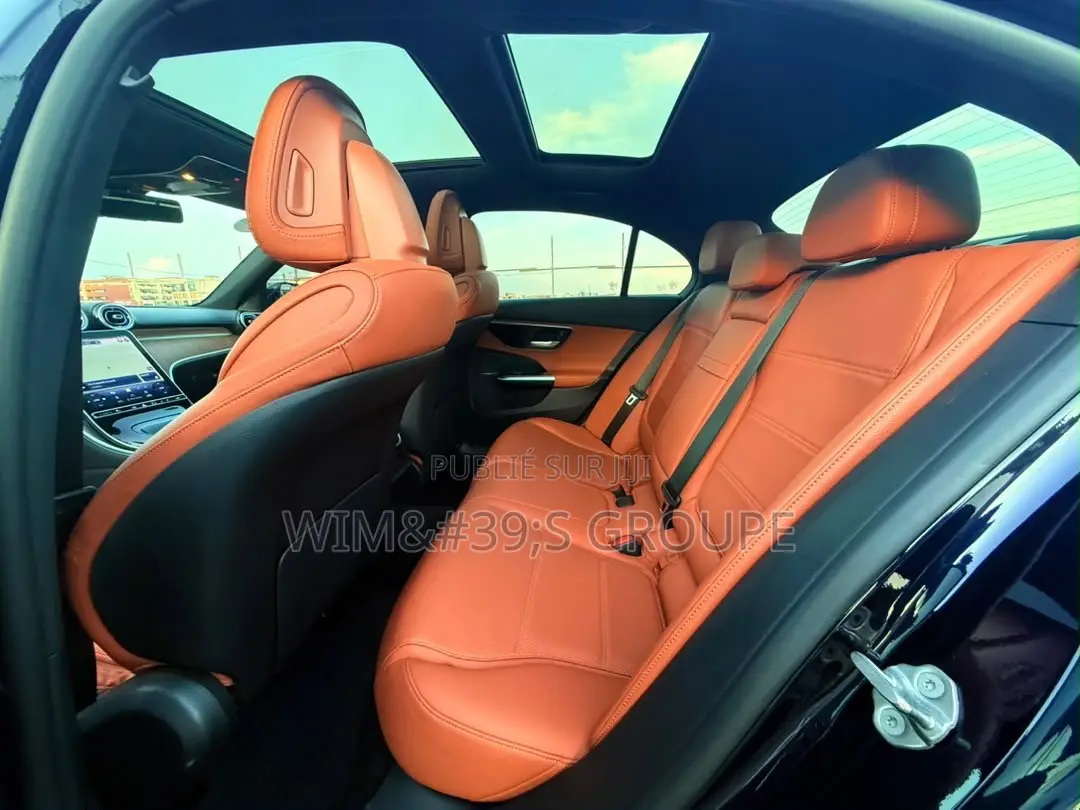 Nouveau Mercedes-Benz C300 2024 Noir