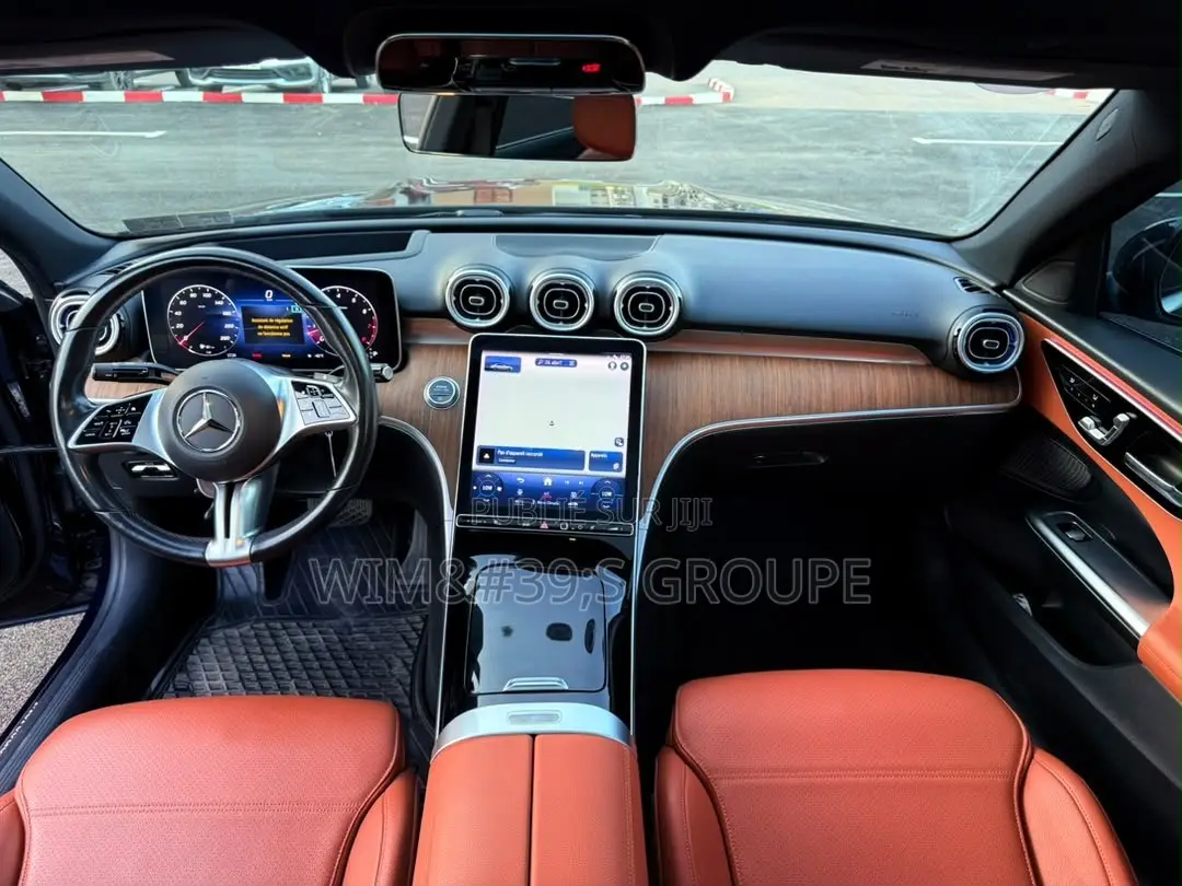 Nouveau Mercedes-Benz C300 2024 Noir