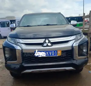 Mitsubishi L200 Double Cab 2.2 4WD 2021 Noir