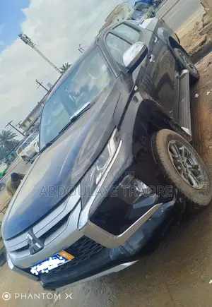 Mitsubishi L200 Double Cab 2.2 4WD 2021 Noir