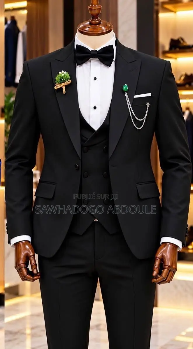 Spécialiste Des Costumes Pour Homme Classe, Élégance Et Qualité