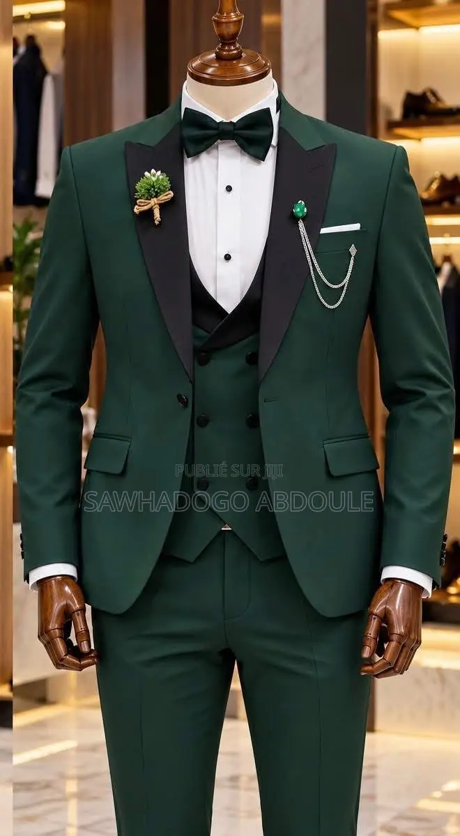 Spécialiste Des Costumes Pour Homme Classe, Élégance Et Qualité