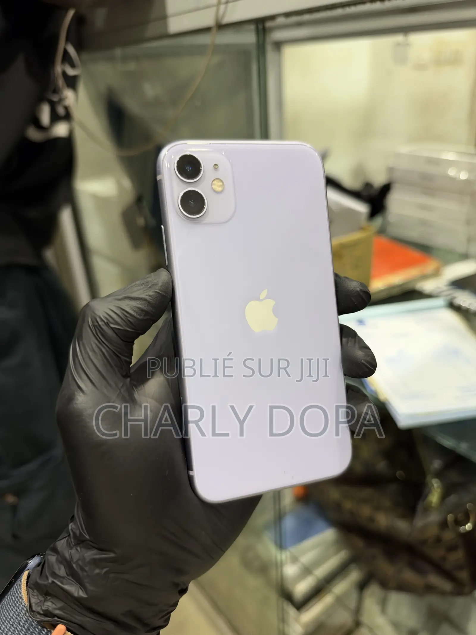 Apple iPhone 11 64 GB Violet