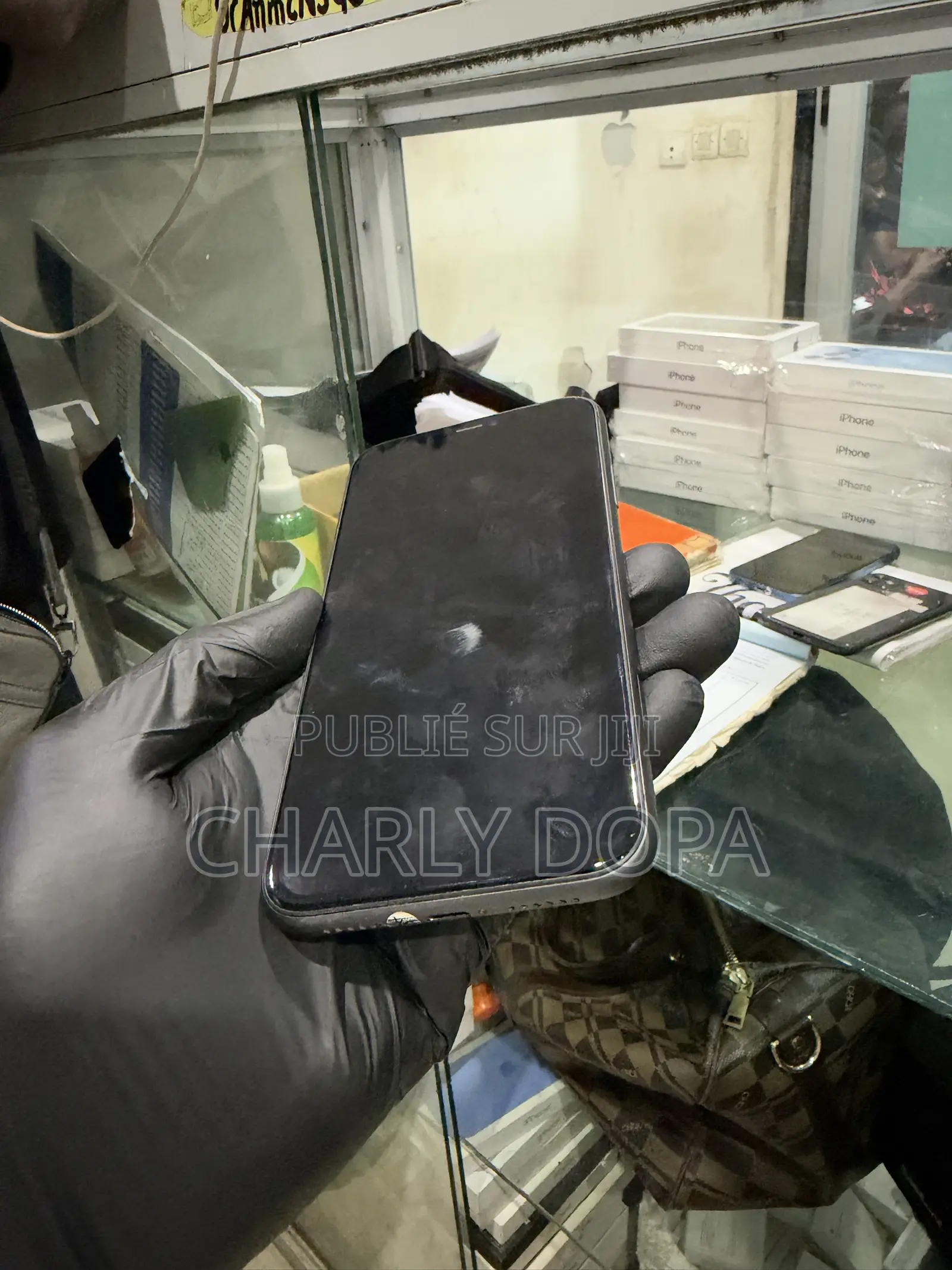 Apple iPhone 11 64 GB Noir