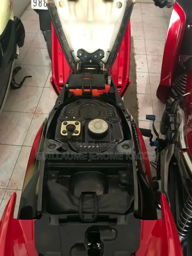 Nouveau Yamaha NMAX 125 2025 Rouge