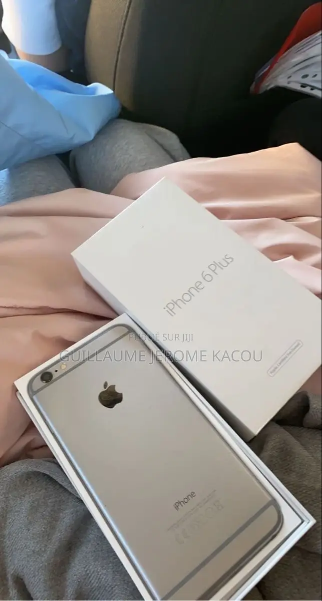 Nouveau Apple iPhone 6s 64 GB Gris
