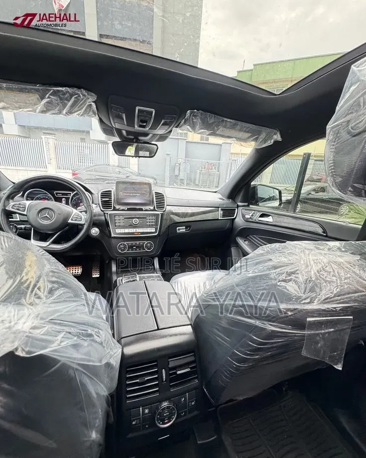Nouveau Mercedes-Benz GLE-Class GLE 450 4MATIC AWD 2025 Blanc cassé