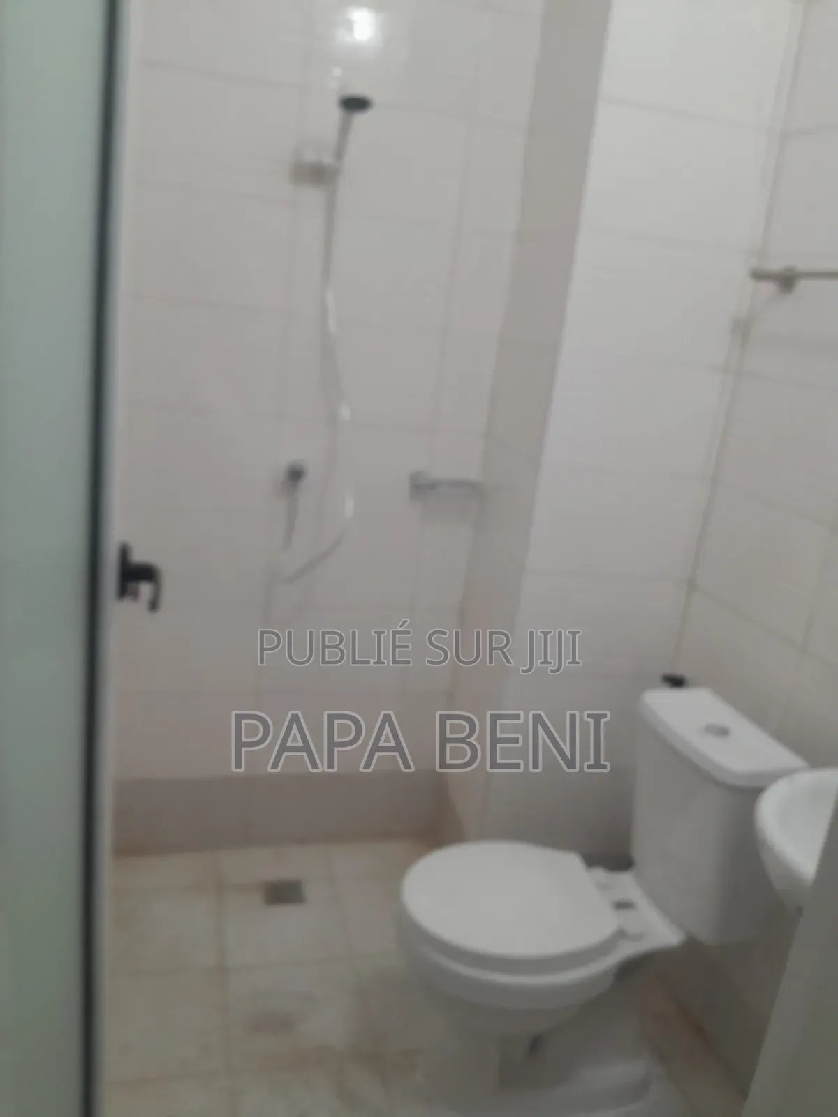 3chbre Maison dans Bosko, Yopougon à Louer