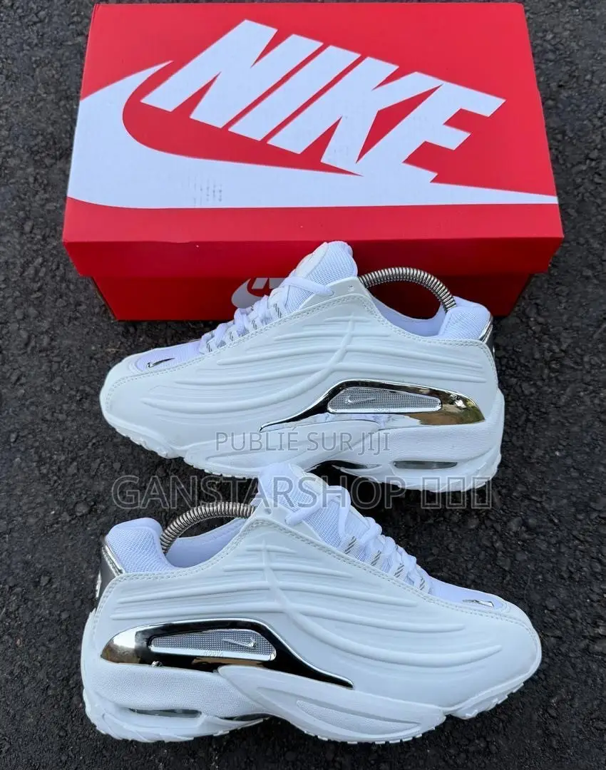 Nike Noctar