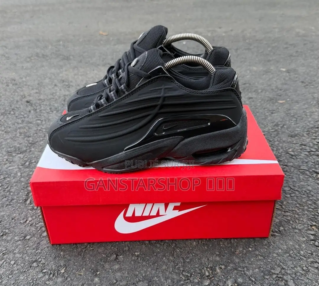 Nike Noctar