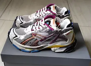 Balanciaga Runner