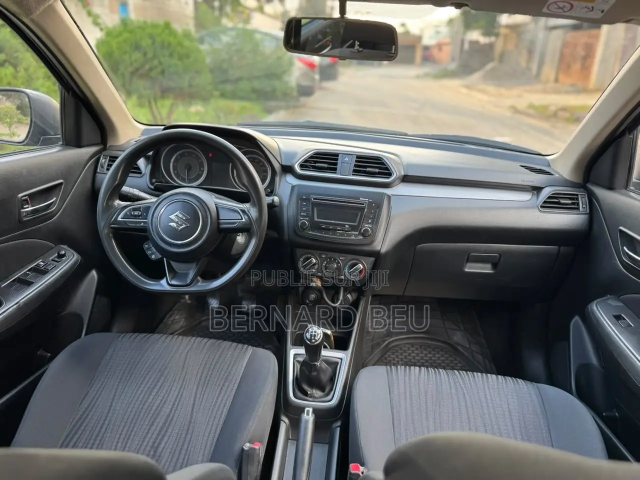 Suzuki Dzire 2025 Gris