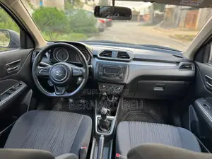 Suzuki Dzire 2025 Gris