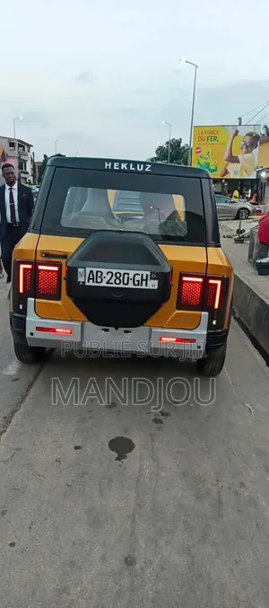 Voiture 2025 Jaune