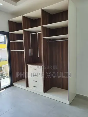 19chbre Maison dans Hôtel A Vendre A, Bouaké à Vendre