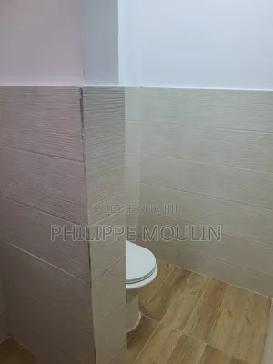 19chbre Maison dans Hôtel A Vendre A, Bouaké à Vendre