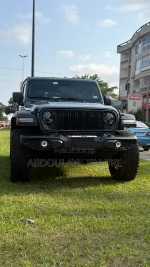 Nouveau Jeep Wrangler Willys 4dr 4WD 2026 Gris