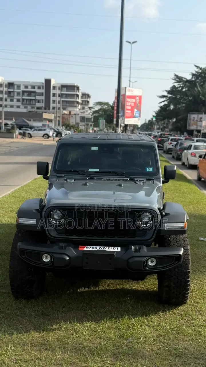 Nouveau Jeep Wrangler Willys 4dr 4WD 2026 Gris
