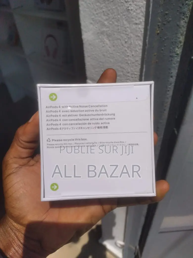 Ecouteur Sans Fil AirPods 4 - Reduction Active De Bruit - Blanc