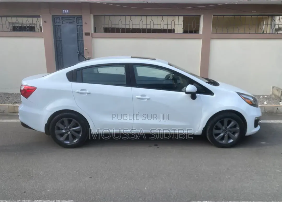 Kia Rio EX 4dr Hatchback (1.6L 4cyl 6A) 2017 Blanc
