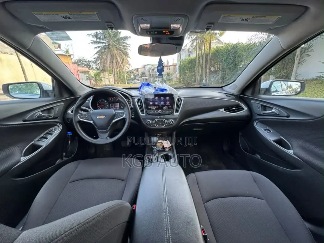 Chevrolet Malibu LS 2023 Blanc