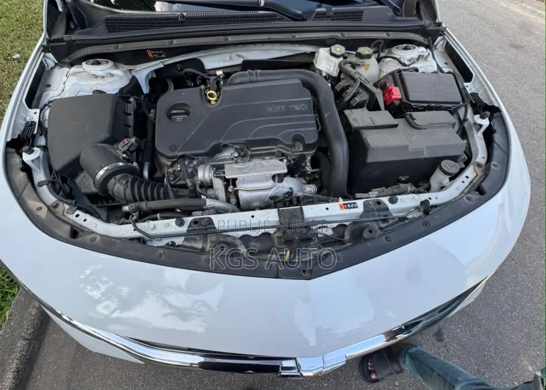 Chevrolet Malibu LS 2023 Blanc