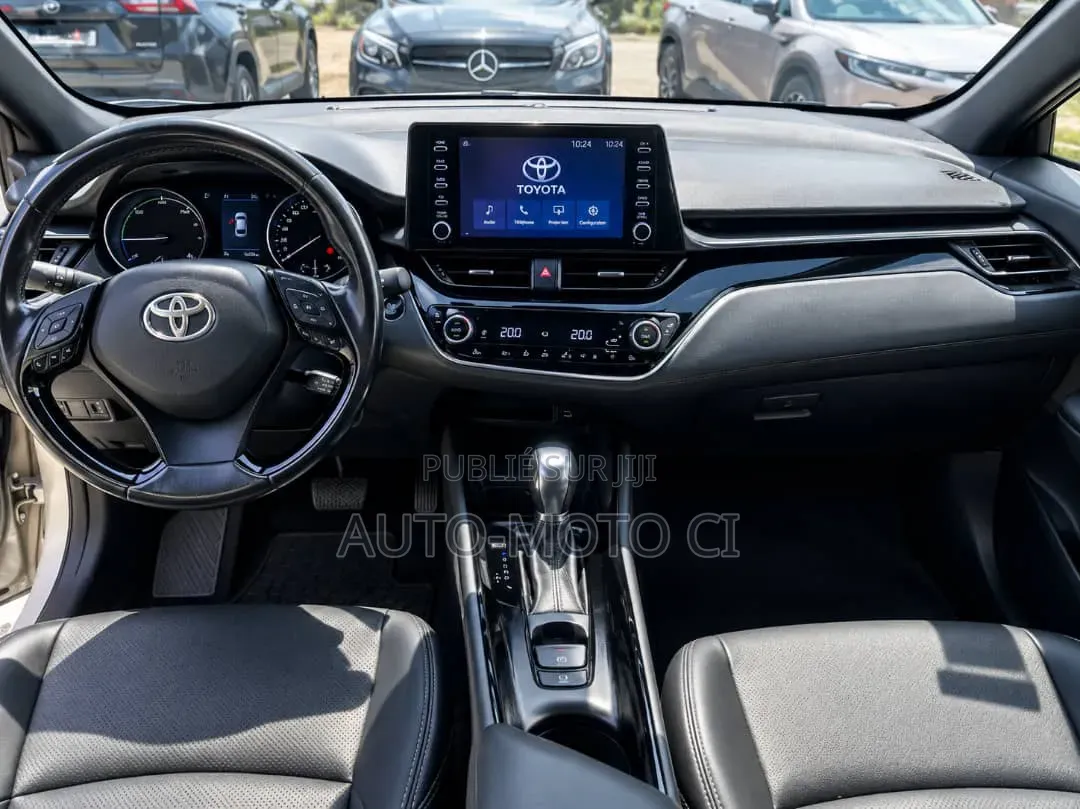 Toyota C-HR 2018 Blanc cassé