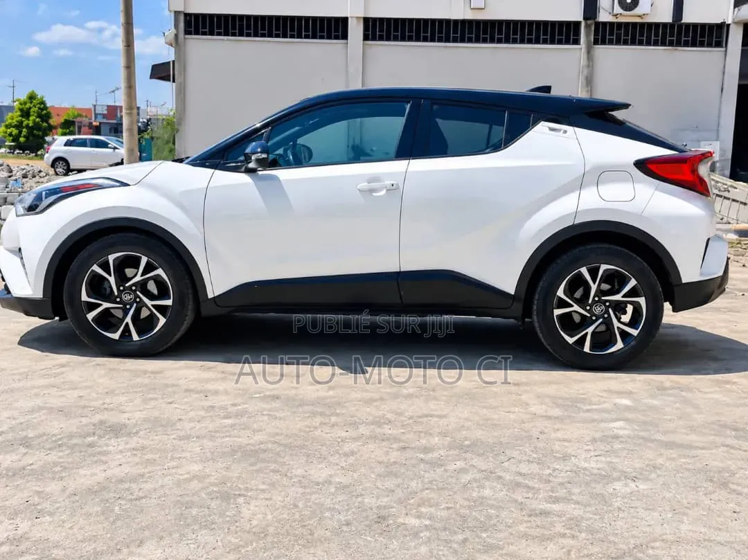 Toyota C-HR 2018 Blanc cassé