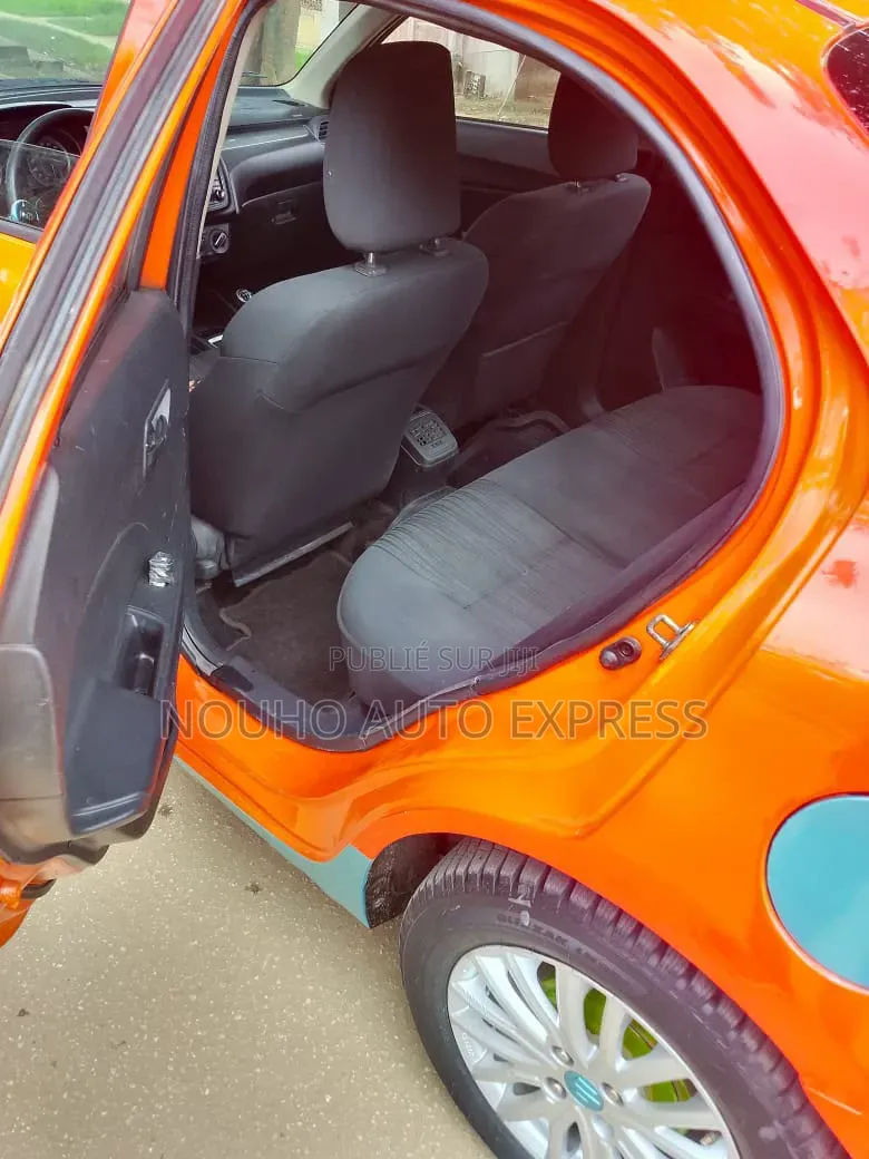 Suzuki Dzire 2023 Orange