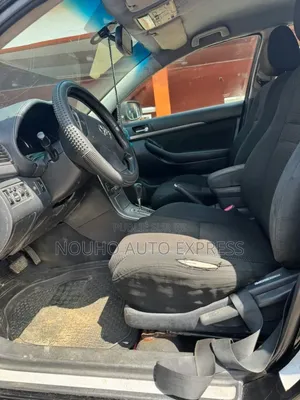 Toyota Avensis 2007 Noir