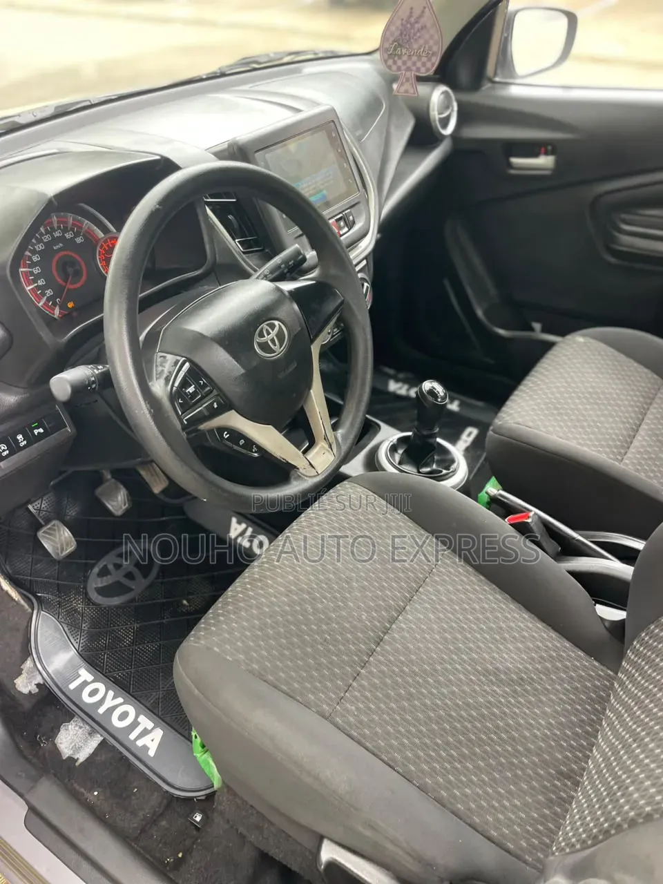 Toyota Avensis 2007 Noir