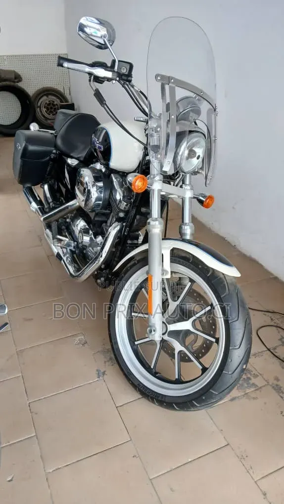 Harley-Davidson Touring 2016 Blanc