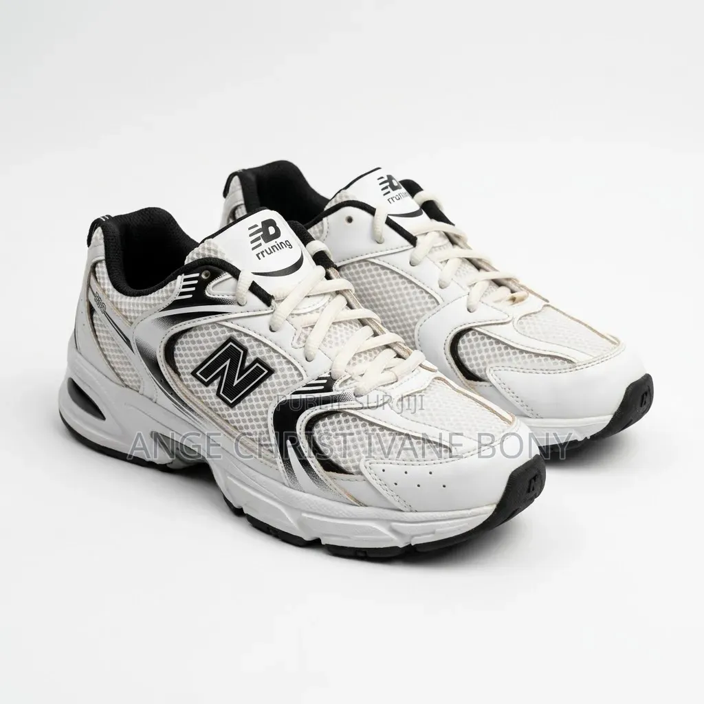 Baskets Blanches Et Noires – Confortables Et Stylées