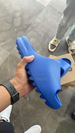 Adidas Yeezy Slide "Azure" / Bleu Azur – Sortie 2023